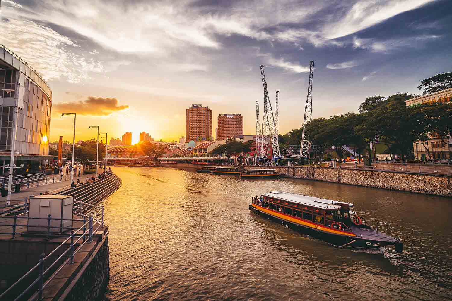 https://mdw-travel-data-us-east-1.s3.amazonaws.com/img/country/Singapore/Singapore-River-Cruise/img_03.jpg