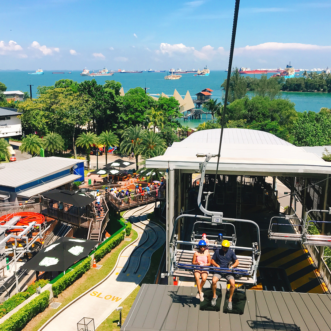 https://mdw-travel-data-us-east-1.s3.amazonaws.com/img/country/Singapore/Skyline-Luge-Sentosa/img_01.jpg