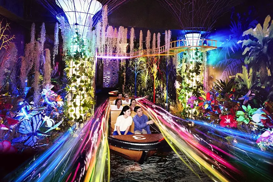 https://mdw-travel-data-us-east-1.s3.amazonaws.com/img/country/Singapore/Spirit-of-Singapore-Boat-Ride/img_00.jpg