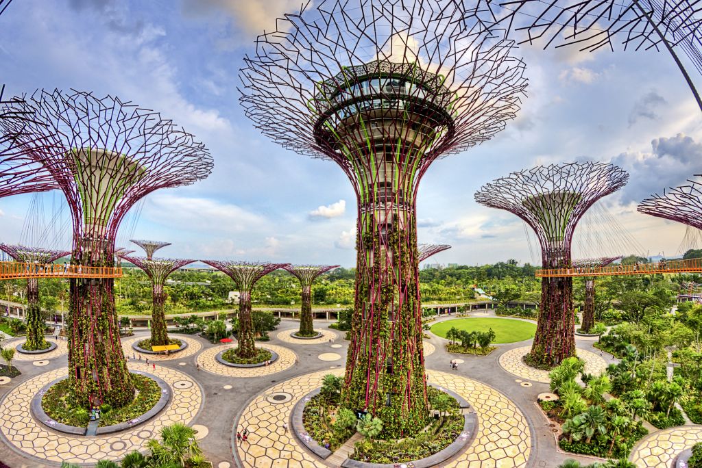 https://mdw-travel-data-us-east-1.s3.amazonaws.com/img/country/Singapore/Supertree-Grove/img_01.jpg