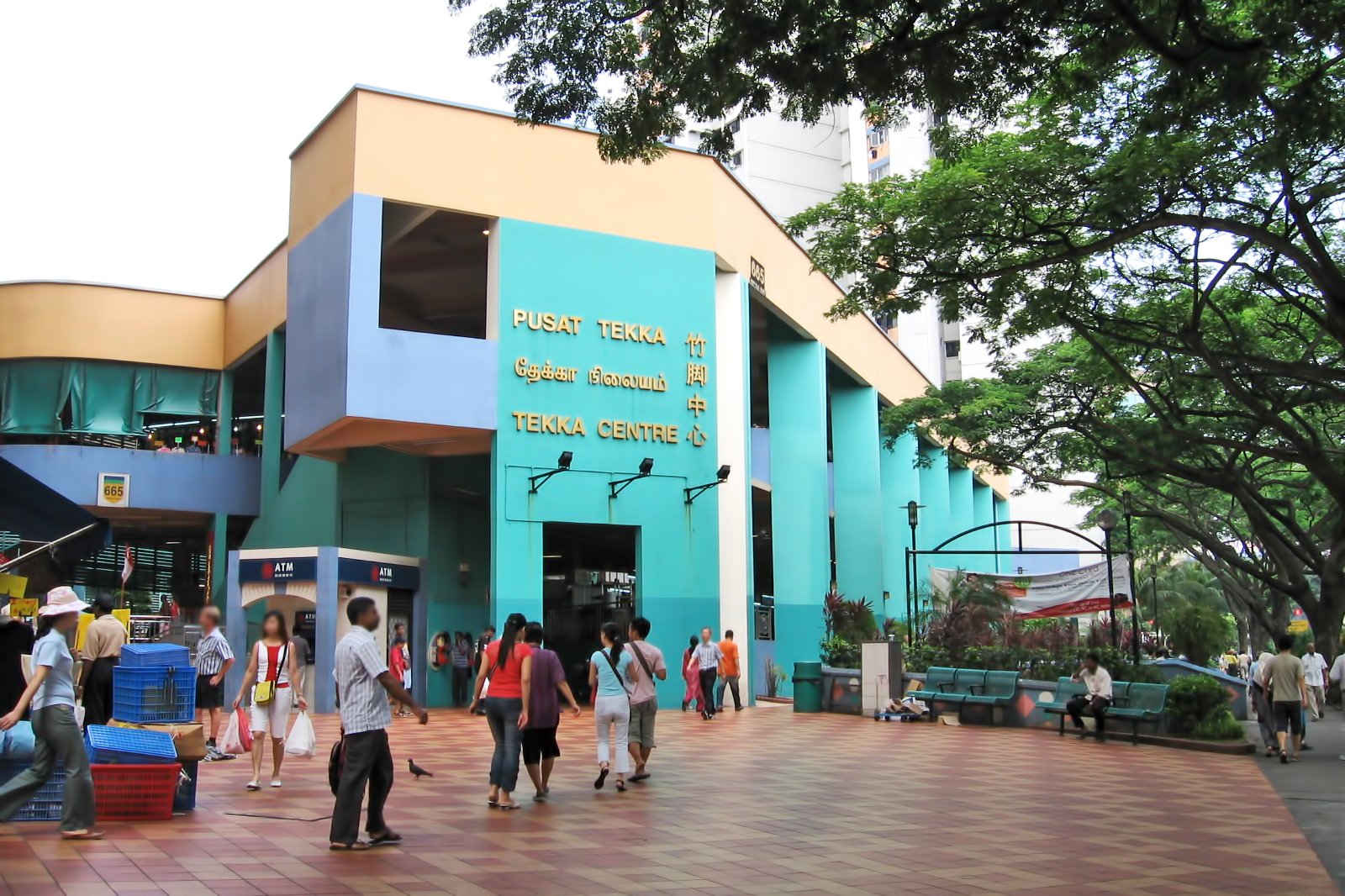 https://mdw-travel-data-us-east-1.s3.amazonaws.com/img/country/Singapore/Tekka-Centre/img_02.jpg