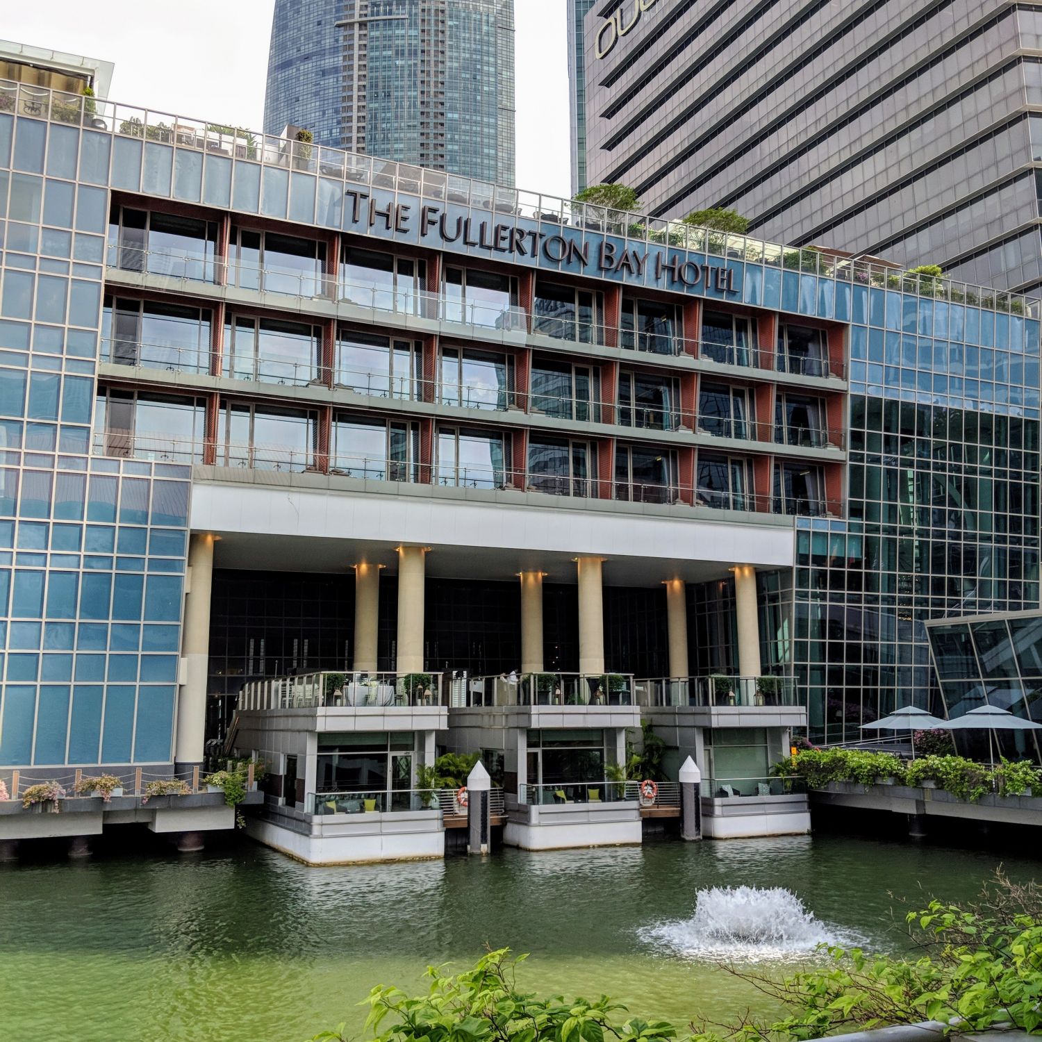 https://mdw-travel-data-us-east-1.s3.amazonaws.com/img/country/Singapore/The-Fullerton-Bay-Hotel-Singapore/img_03.jpg