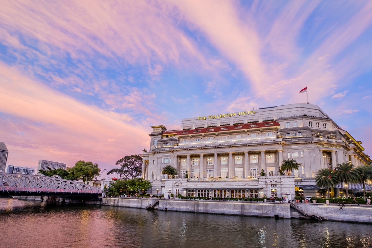 https://mdw-travel-data-us-east-1.s3.amazonaws.com/img/country/Singapore/The-Fullerton-Hotel-Singapore/img_01.jpg