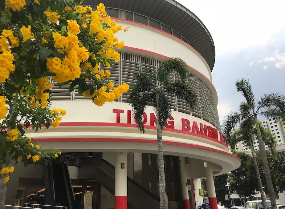 https://mdw-travel-data-us-east-1.s3.amazonaws.com/img/country/Singapore/Tiong-Bahru-Market/img_02.jpg