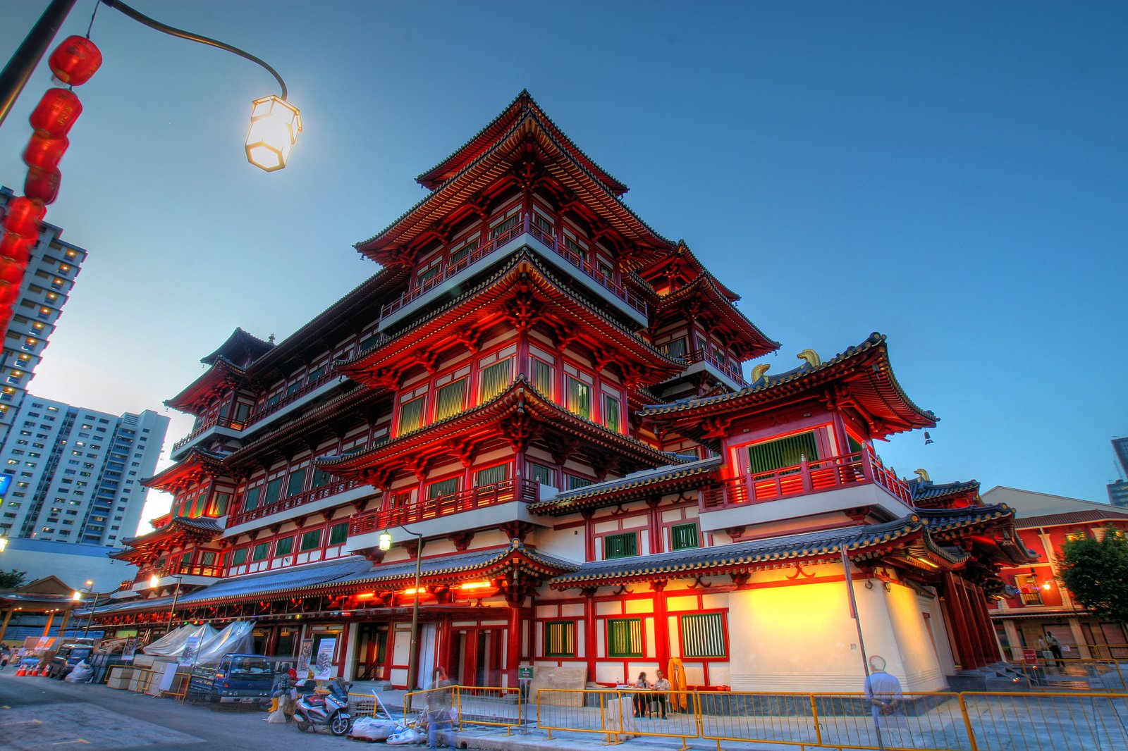 https://mdw-travel-data-us-east-1.s3.amazonaws.com/img/country/Singapore/Unified-Buddha-Temple/img_01.jpg