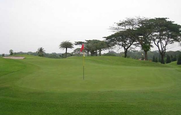 https://mdw-travel-data-us-east-1.s3.amazonaws.com/img/country/Singapore/Warren-Golf-&-Country-Club/img_01.jpg