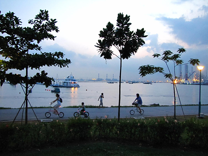 https://mdw-travel-data-us-east-1.s3.amazonaws.com/img/country/Singapore/West-Coast-Park/img_01.jpg