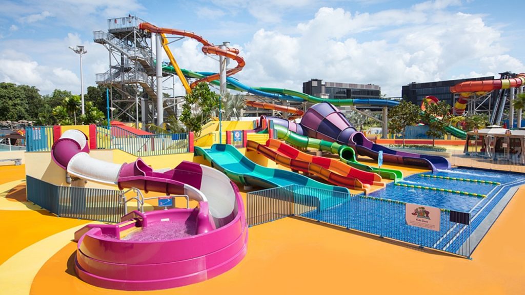 https://mdw-travel-data-us-east-1.s3.amazonaws.com/img/country/Singapore/Wild-Wild-Wet/img_02.jpg