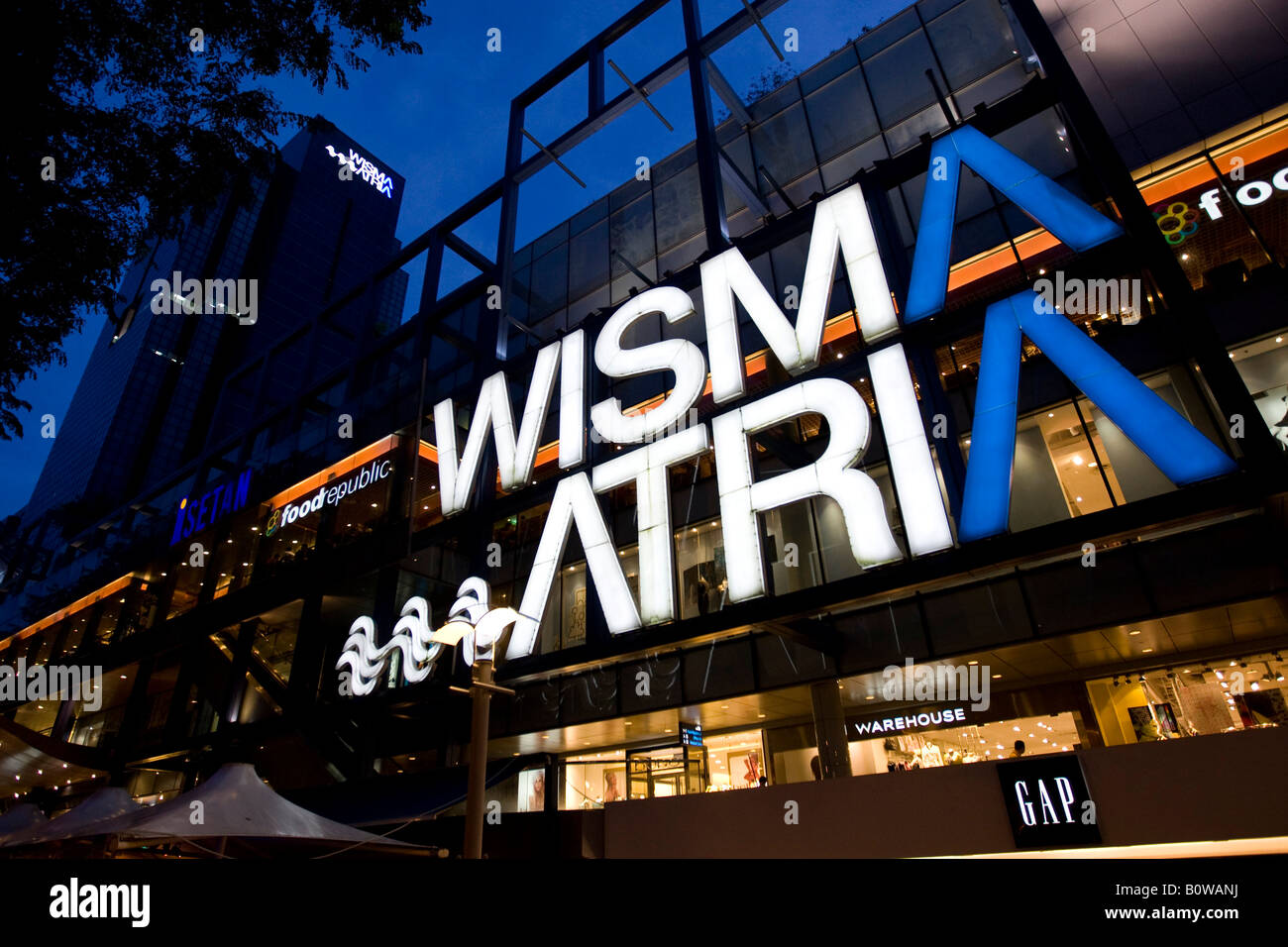 https://mdw-travel-data-us-east-1.s3.amazonaws.com/img/country/Singapore/Wisma-Atria-Shopping-Centre/img_03.jpg