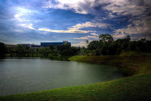 https://mdw-travel-data-us-east-1.s3.amazonaws.com/img/country/Singapore/Woodlands-Town-Garden/img_03.jpg