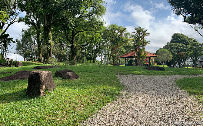 https://mdw-travel-data-us-east-1.s3.amazonaws.com/img/country/Singapore/Yishun-Street-11-Neighbourhood-Park/img_01.jpg