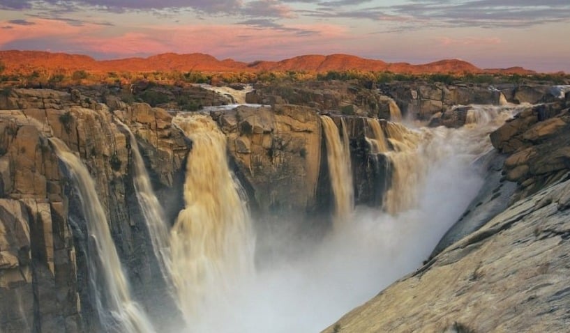 https://mdw-travel-data-us-east-1.s3.amazonaws.com/img/country/South-Africa/Augrabies-Falls-National-Park/img_01.jpg
