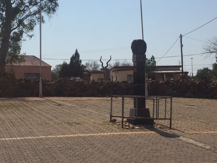 https://mdw-travel-data-us-east-1.s3.amazonaws.com/img/country/South-Africa/Barolong-Boo-Ratshidi-Cultural-Village/img_01.jpg