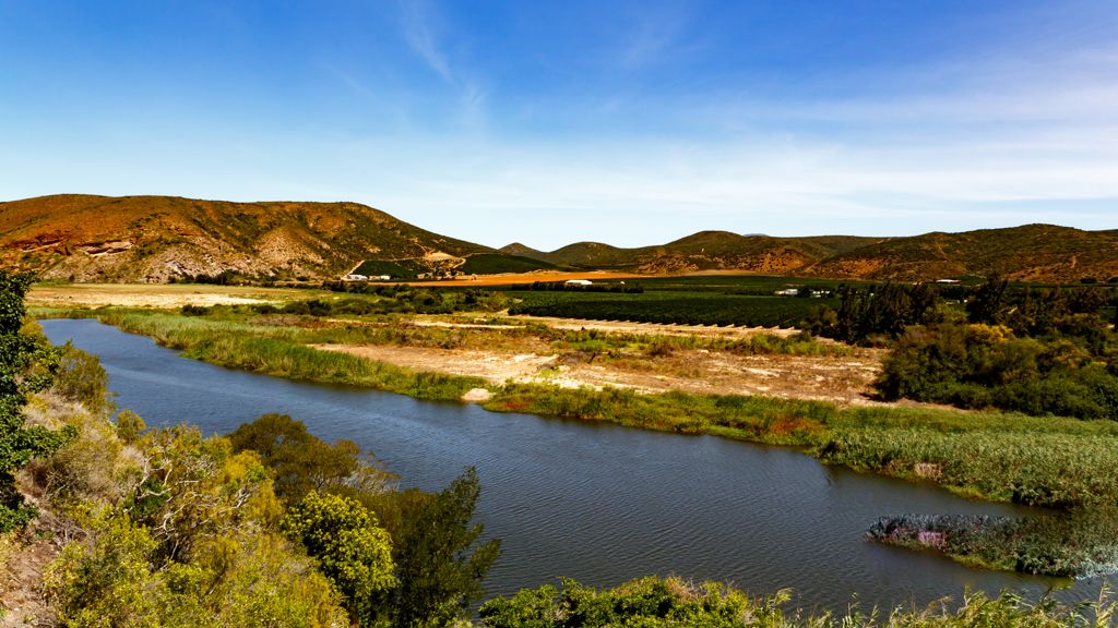 https://mdw-travel-data-us-east-1.s3.amazonaws.com/img/country/South-Africa/Baviaanskloof-Mega-Reserve/img_03.jpg