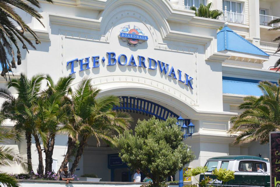 https://mdw-travel-data-us-east-1.s3.amazonaws.com/img/country/South-Africa/Boardwalk-Casino-and-Entertainment-World/img_02.jpg
