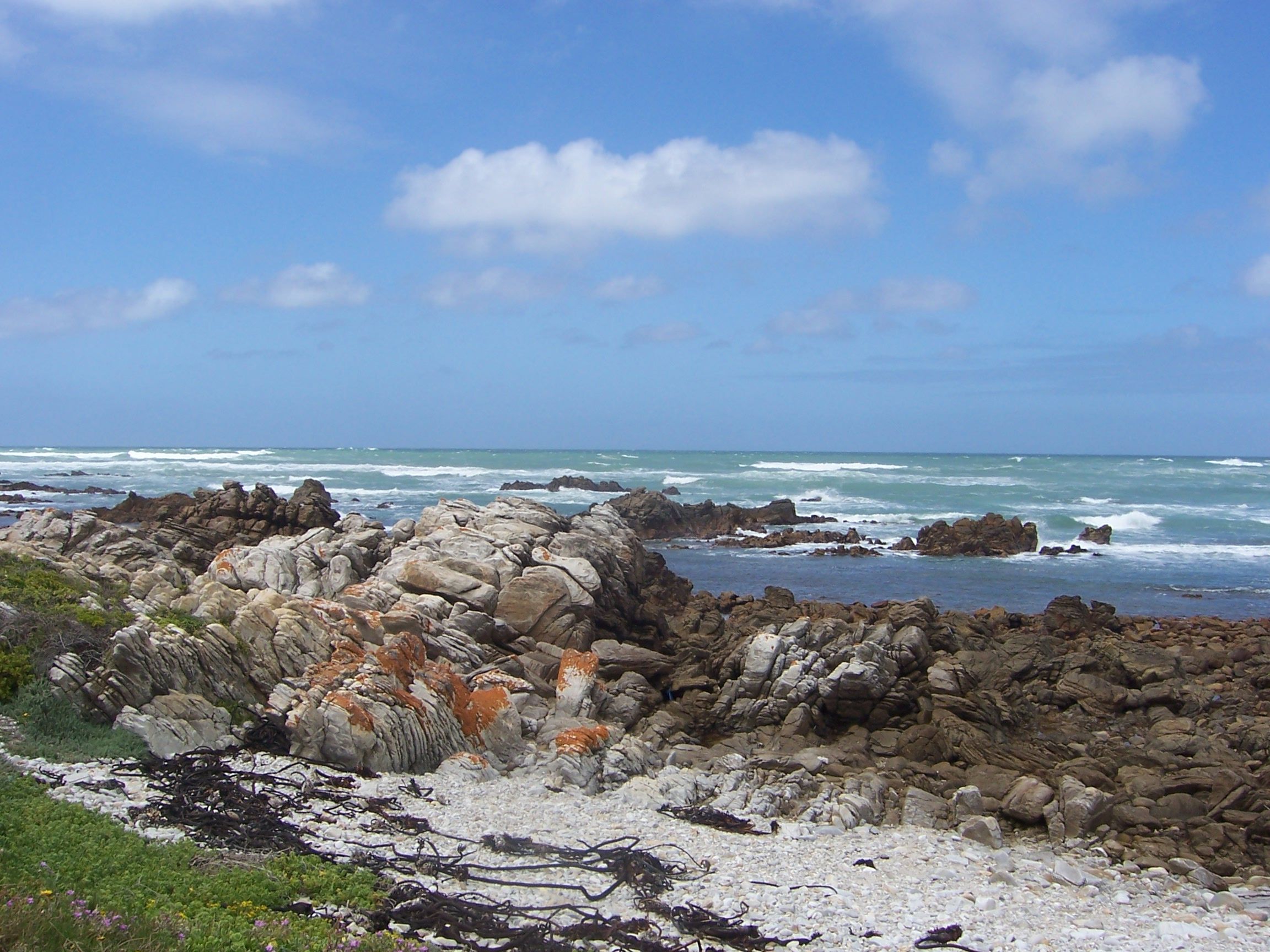 https://mdw-travel-data-us-east-1.s3.amazonaws.com/img/country/South-Africa/Cape-Agulhas/img_01.jpg