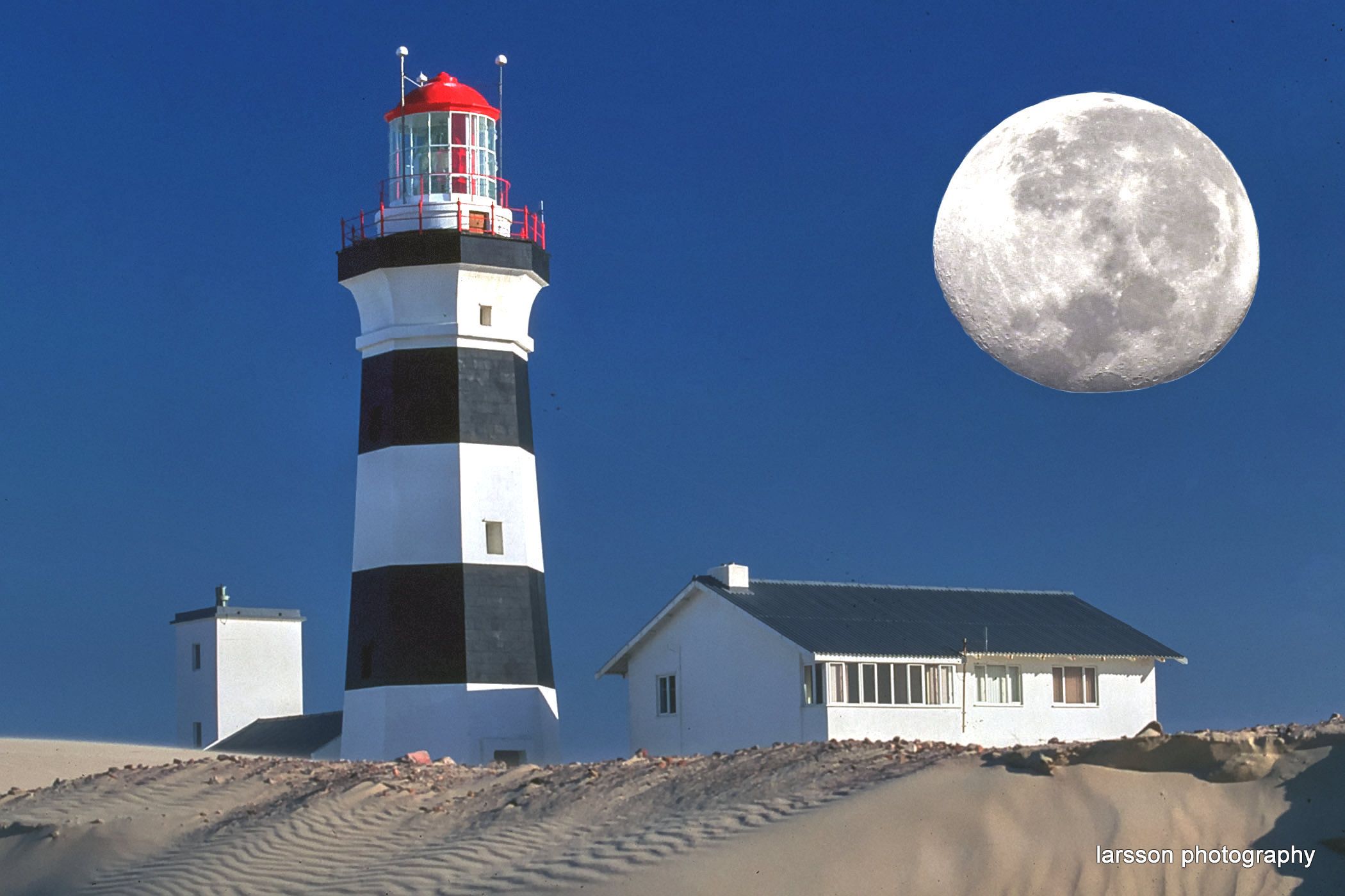 https://mdw-travel-data-us-east-1.s3.amazonaws.com/img/country/South-Africa/Cape-Recife-Lighthouse/img_02.jpg