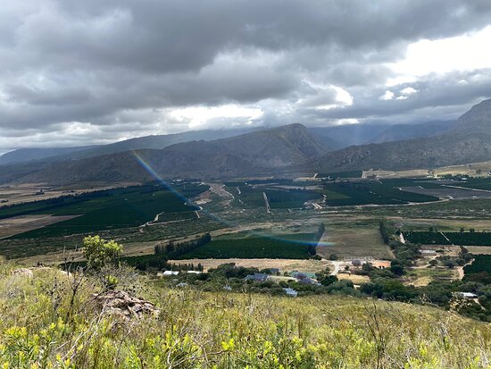 https://mdw-travel-data-us-east-1.s3.amazonaws.com/img/country/South-Africa/Citrusdal/img_02.jpg