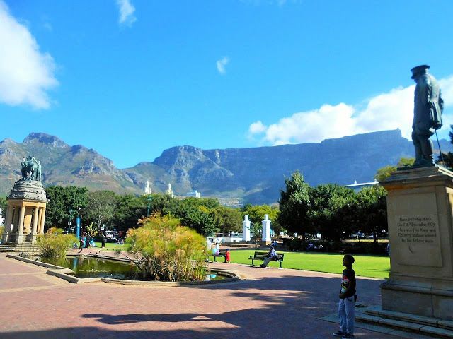 https://mdw-travel-data-us-east-1.s3.amazonaws.com/img/country/South-Africa/Companys-Garden/img_00.jpg