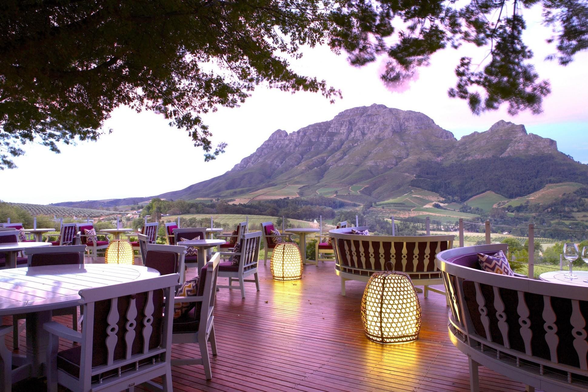 https://mdw-travel-data-us-east-1.s3.amazonaws.com/img/country/South-Africa/Delaire-Graff-Estate/img_00.jpg