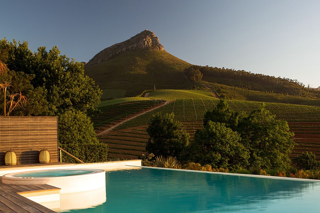 https://mdw-travel-data-us-east-1.s3.amazonaws.com/img/country/South-Africa/Delaire-Graff-Estate/img_02.jpg