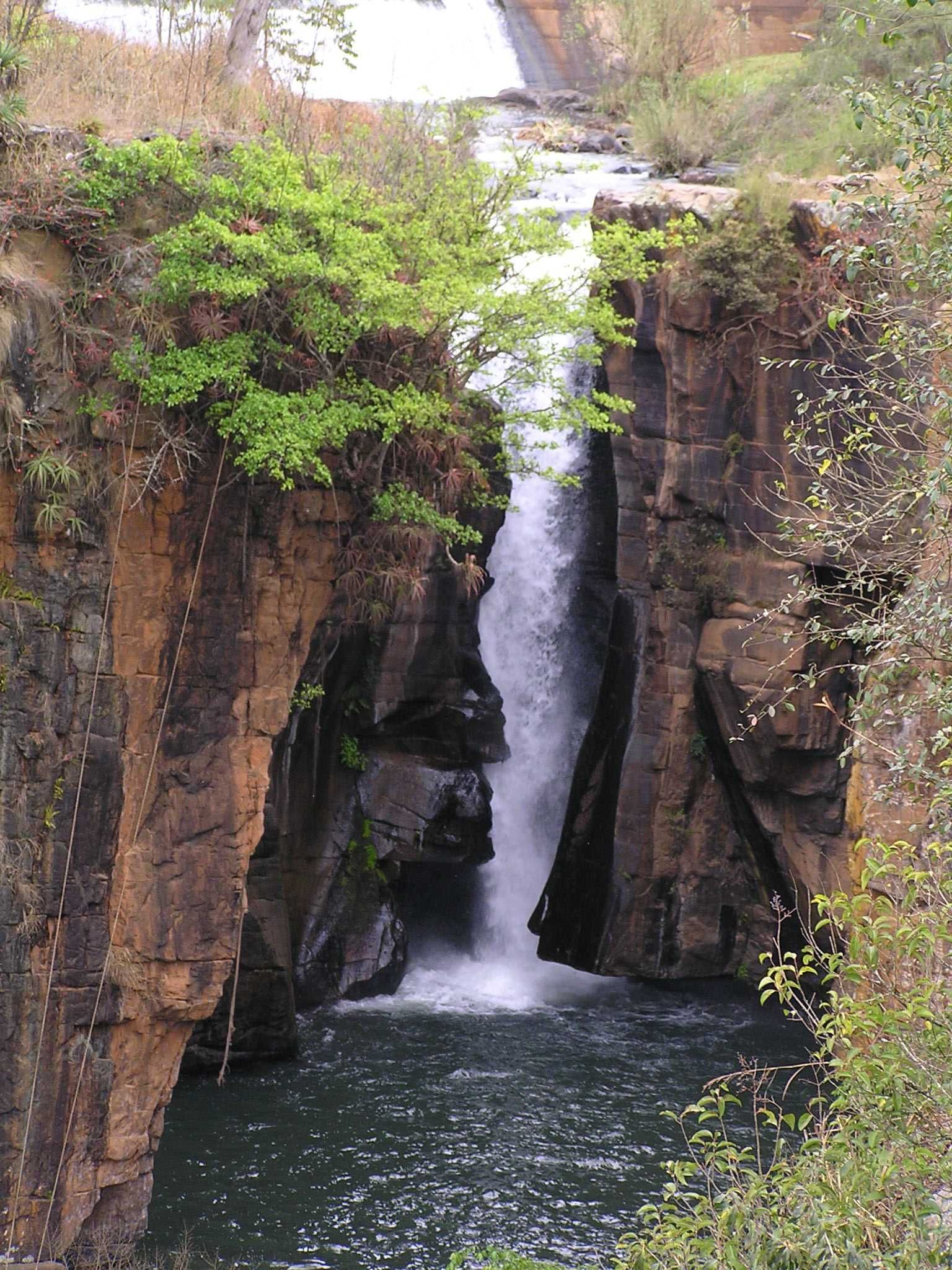 https://mdw-travel-data-us-east-1.s3.amazonaws.com/img/country/South-Africa/Disa-Gorge/img_01.jpg