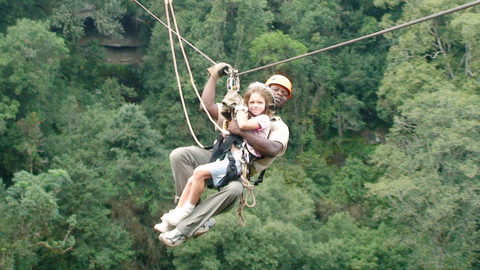 https://mdw-travel-data-us-east-1.s3.amazonaws.com/img/country/South-Africa/Drakensberg-Canopy-Tour/img_02.jpg
