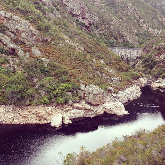 https://mdw-travel-data-us-east-1.s3.amazonaws.com/img/country/South-Africa/Fernkloof-Nature-Reserve/img_00.jpg