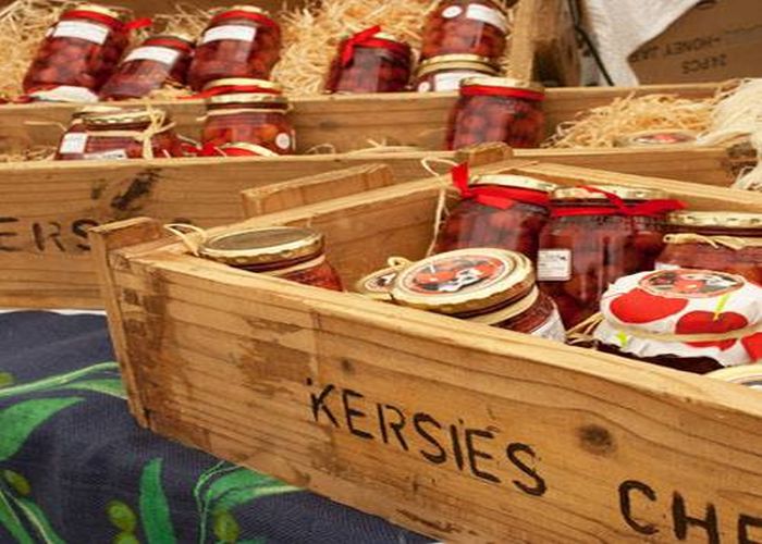 https://mdw-travel-data-us-east-1.s3.amazonaws.com/img/country/South-Africa/Ficksburg-Cherry-Festival/img_01.jpg
