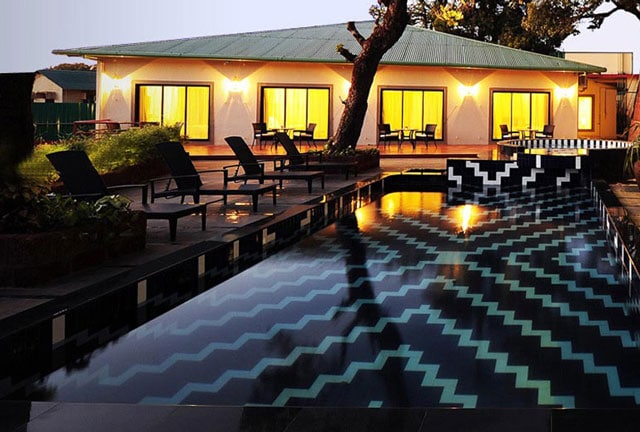 https://mdw-travel-data-us-east-1.s3.amazonaws.com/img/country/South-Africa/Fountain-Village-Lifestyle-Centre/img_02.jpg