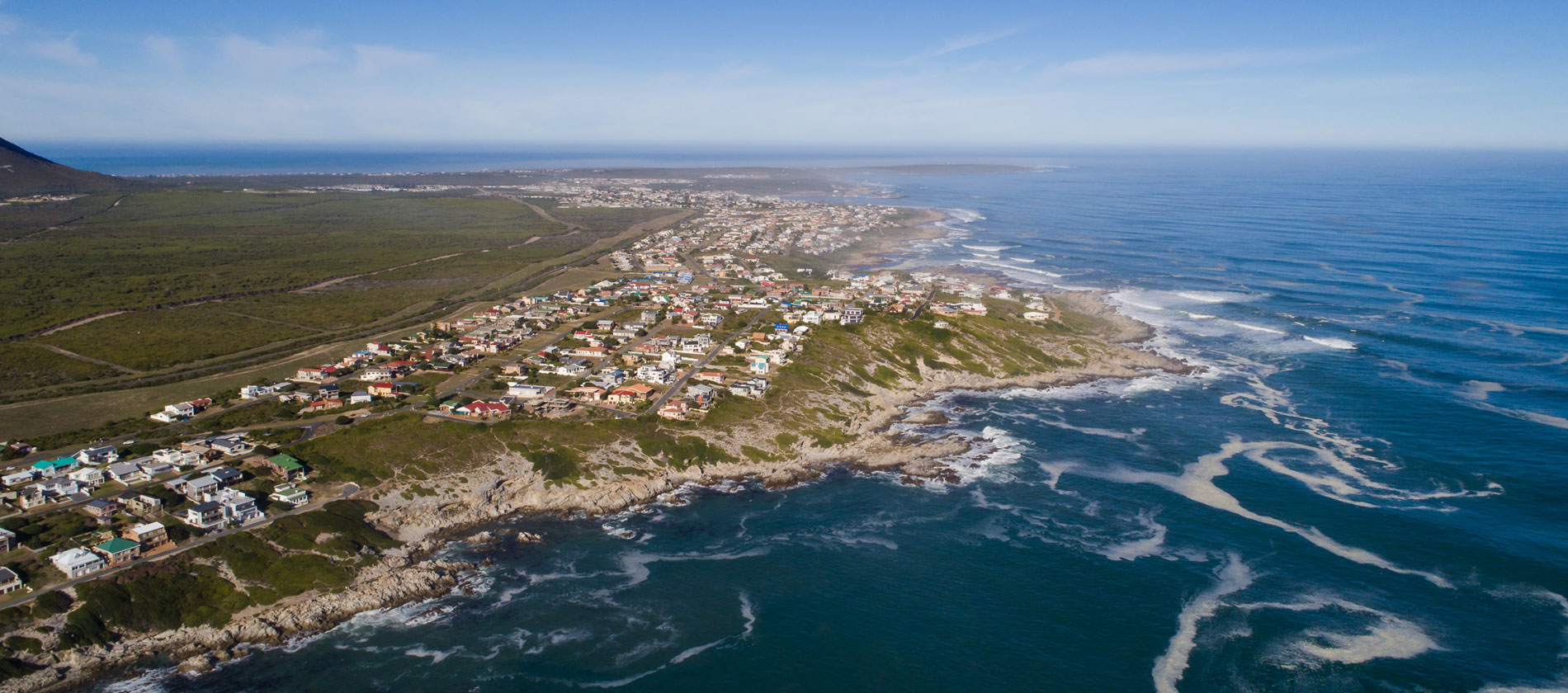 https://mdw-travel-data-us-east-1.s3.amazonaws.com/img/country/South-Africa/Gansbaai/img_03.jpg