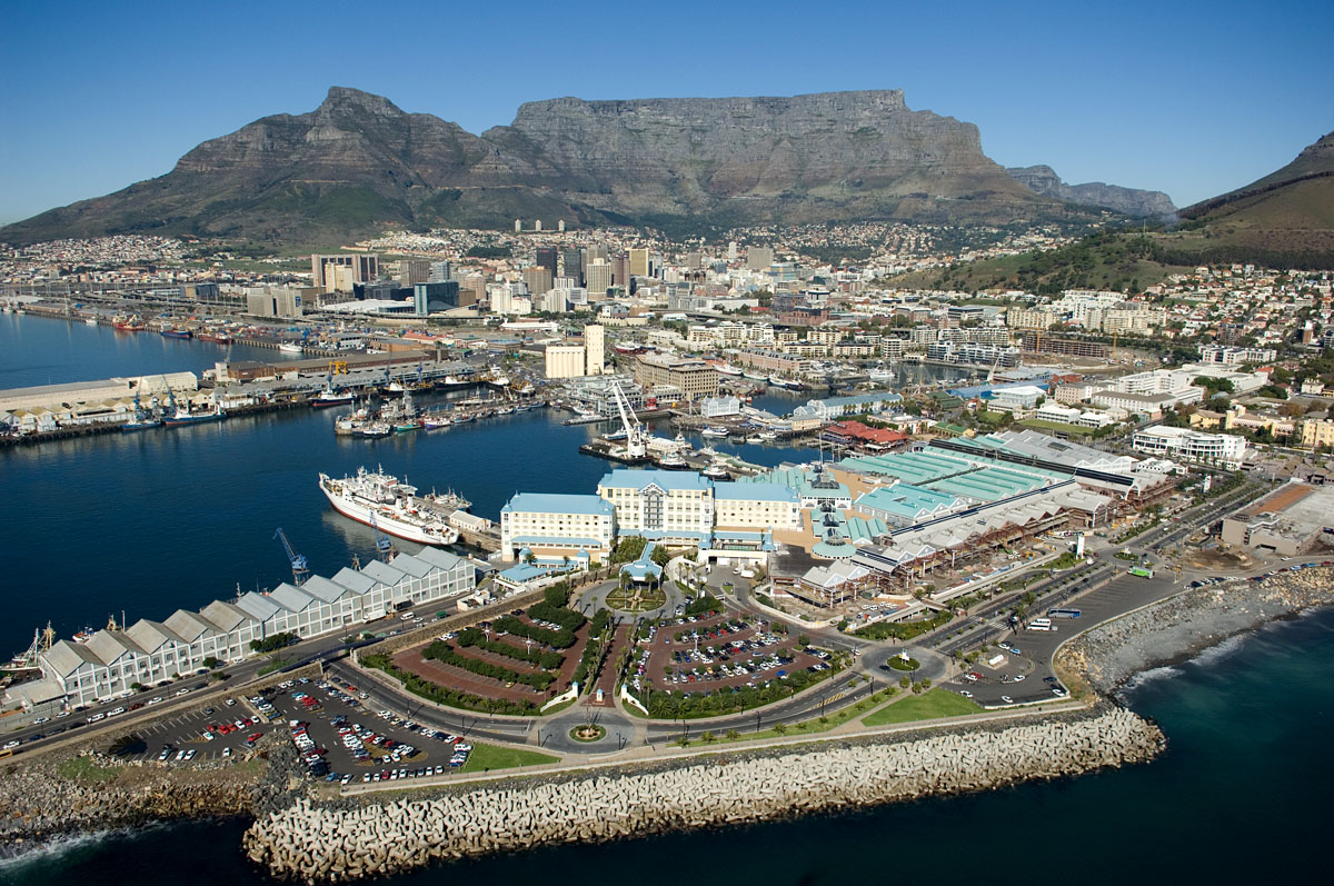 https://mdw-travel-data-us-east-1.s3.amazonaws.com/img/country/South-Africa/Gately-House/img_01.jpg