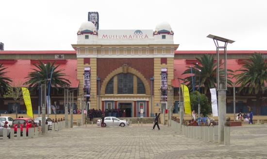 https://mdw-travel-data-us-east-1.s3.amazonaws.com/img/country/South-Africa/George-Museum/img_02.jpg