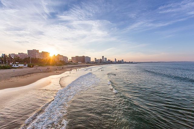 https://mdw-travel-data-us-east-1.s3.amazonaws.com/img/country/South-Africa/Golden-Mile-Beach/img_02.jpg