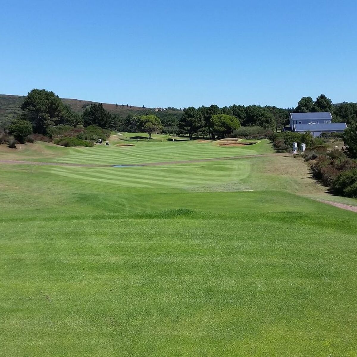 https://mdw-travel-data-us-east-1.s3.amazonaws.com/img/country/South-Africa/Goose-Valley-Golf-Club/img_01.jpg