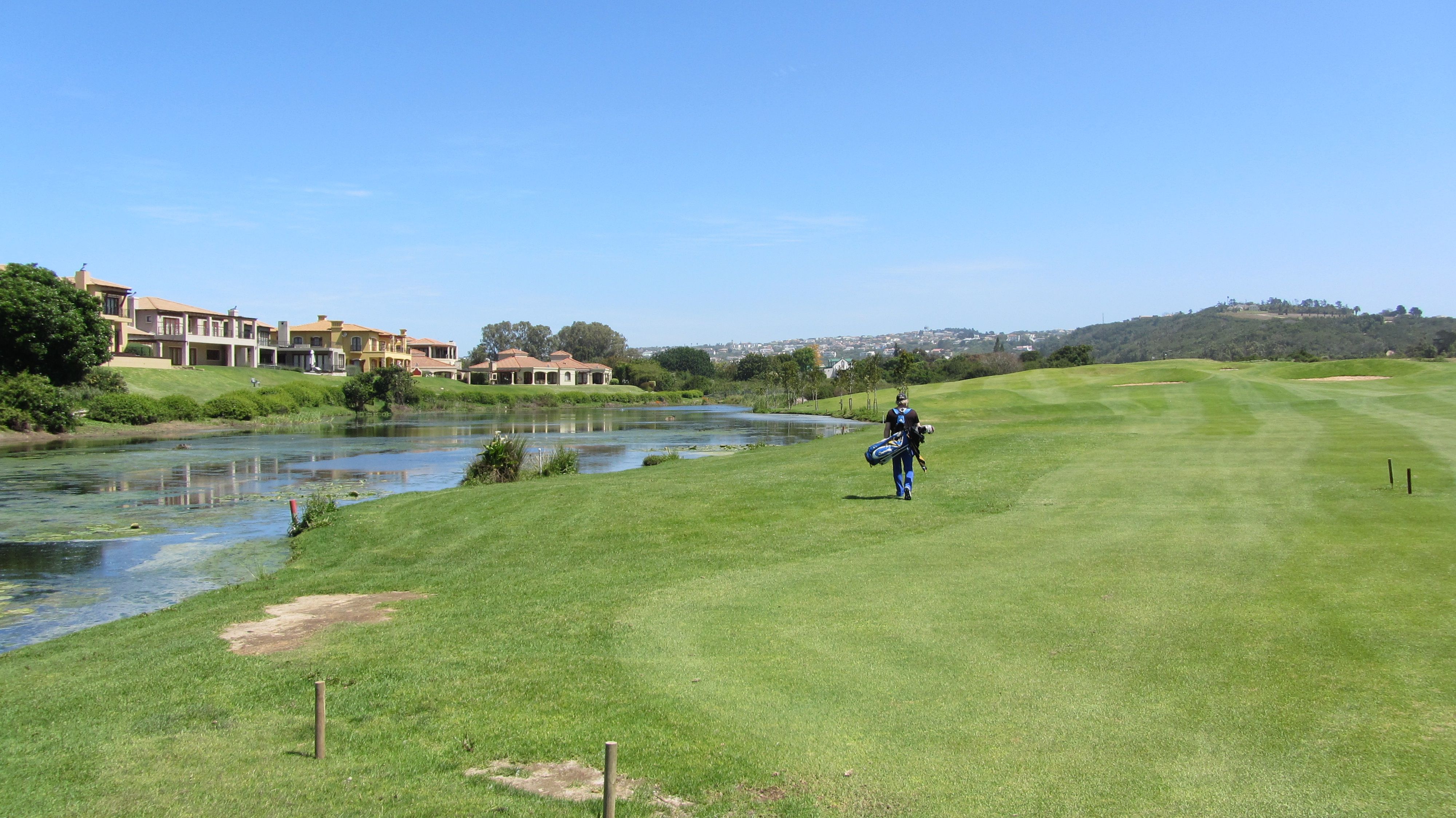 https://mdw-travel-data-us-east-1.s3.amazonaws.com/img/country/South-Africa/Goose-Valley-Golf-Club/img_03.jpg
