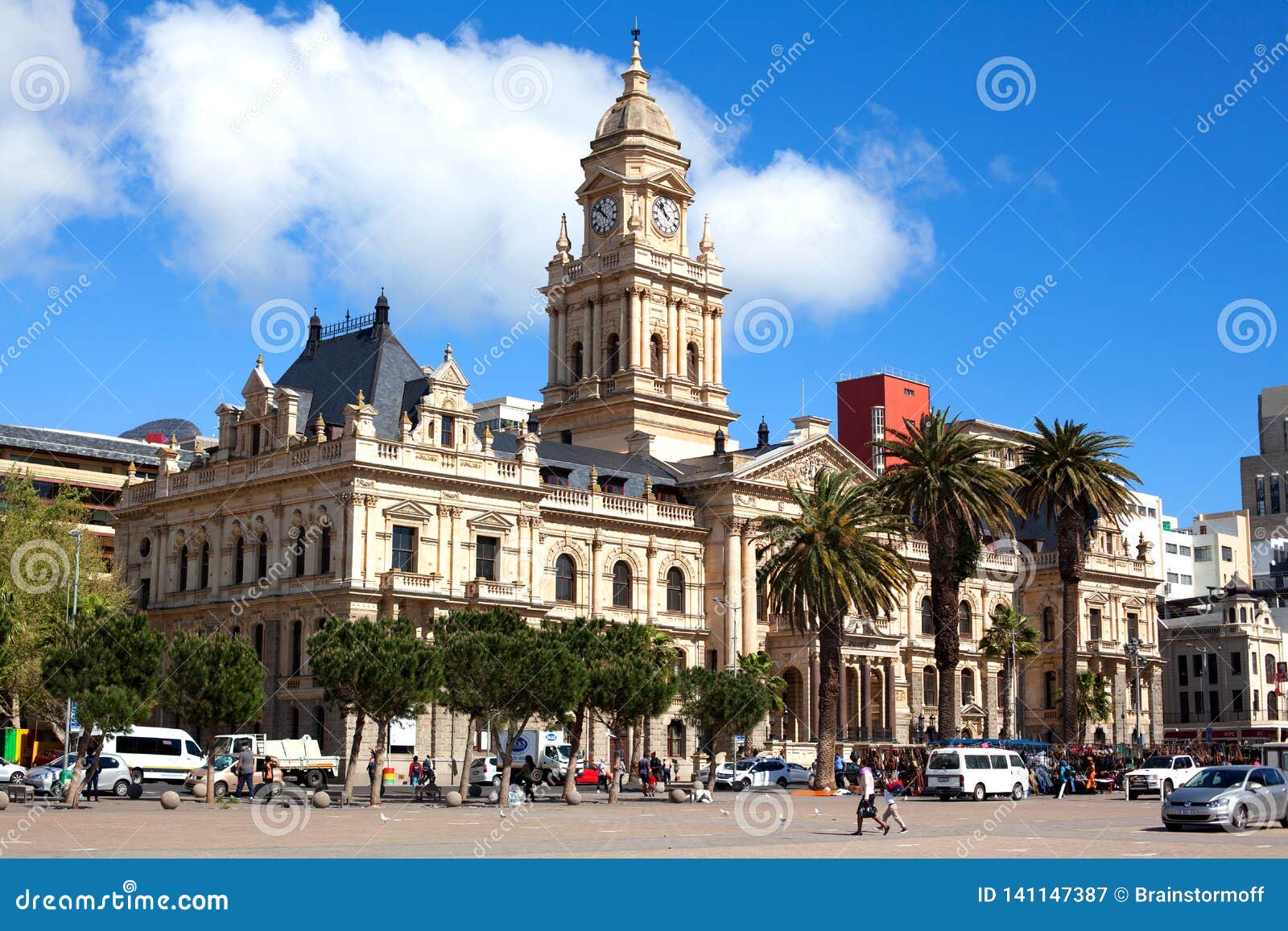 https://mdw-travel-data-us-east-1.s3.amazonaws.com/img/country/South-Africa/Grand-Parade-Square/img_01.jpg