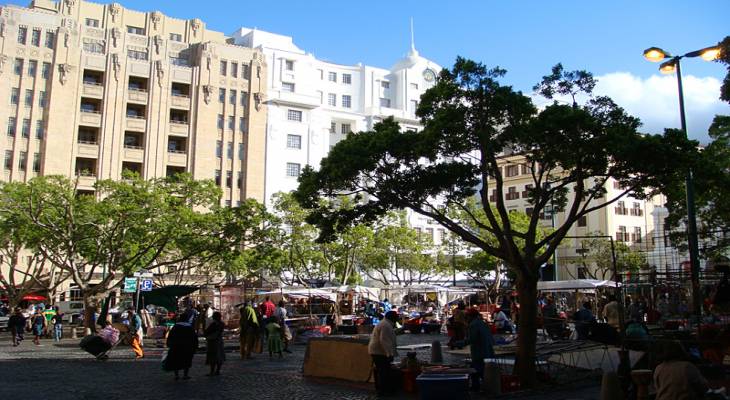 https://mdw-travel-data-us-east-1.s3.amazonaws.com/img/country/South-Africa/Greenmarket-Square/img_01.jpg