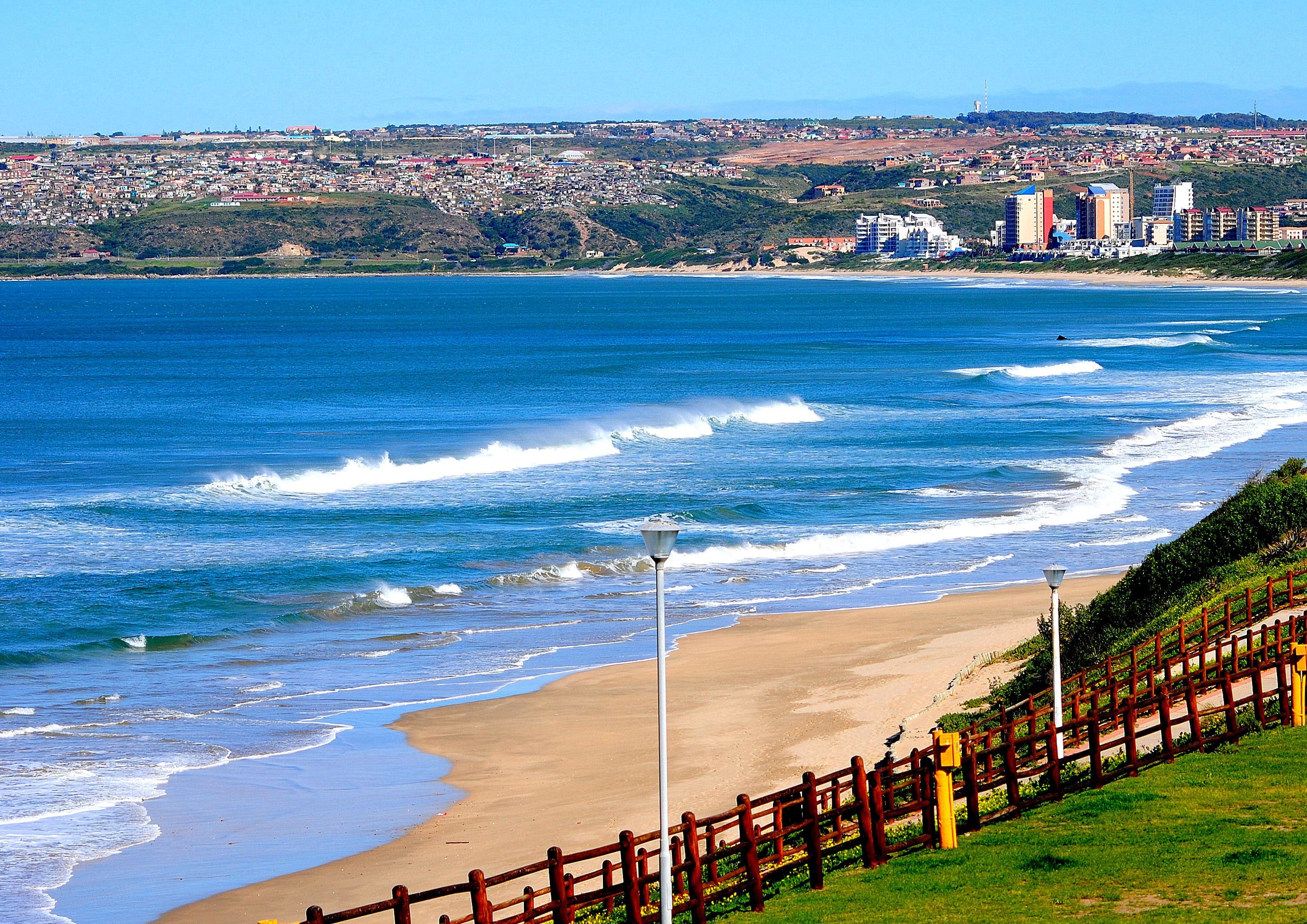https://mdw-travel-data-us-east-1.s3.amazonaws.com/img/country/South-Africa/Hartenbos-Beach/img_00.jpg