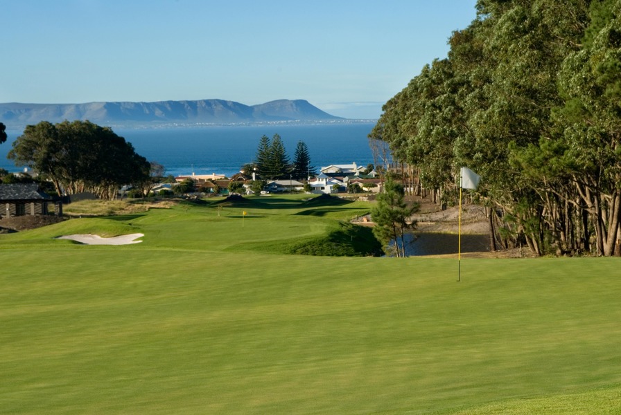 https://mdw-travel-data-us-east-1.s3.amazonaws.com/img/country/South-Africa/Hermanus-Golf-Club/img_00.jpg