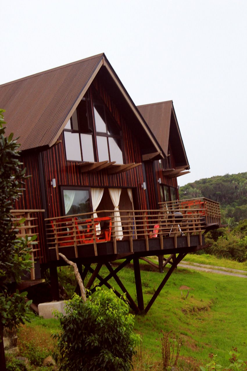 https://mdw-travel-data-us-east-1.s3.amazonaws.com/img/country/South-Africa/Hluleka-Nature-Reserve/img_01.jpg