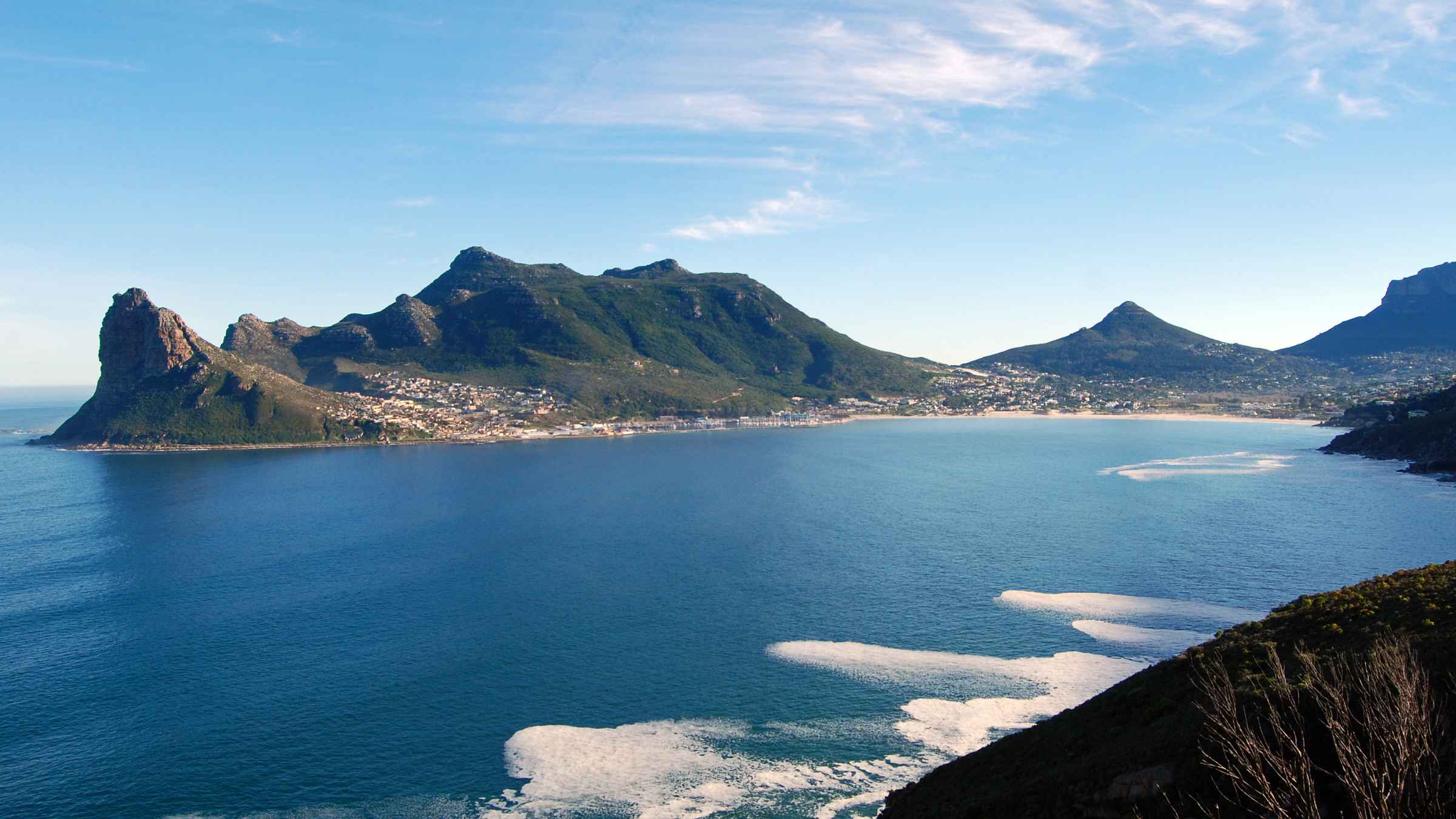 https://mdw-travel-data-us-east-1.s3.amazonaws.com/img/country/South-Africa/Hout-Bay-Harbour/img_02.jpg