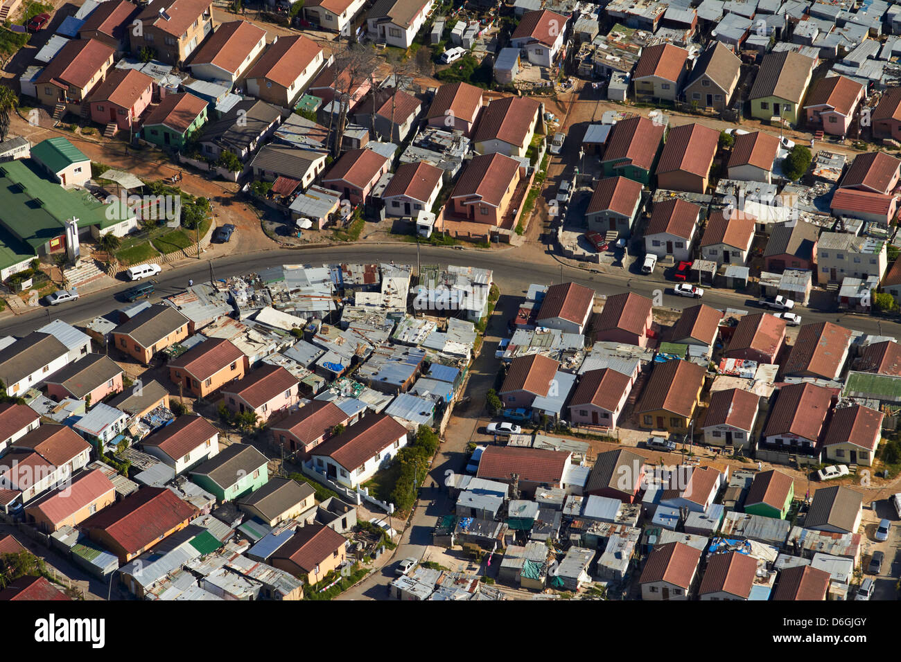 https://mdw-travel-data-us-east-1.s3.amazonaws.com/img/country/South-Africa/Imizamo-Yethu-Township/img_03.jpg