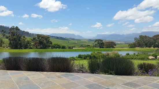 https://mdw-travel-data-us-east-1.s3.amazonaws.com/img/country/South-Africa/Jordan-Wine-Estate/img_01.jpg