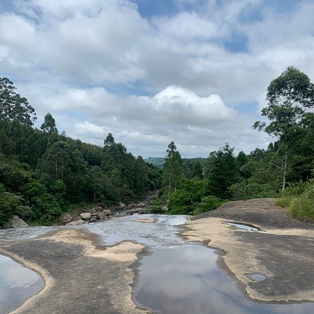 https://mdw-travel-data-us-east-1.s3.amazonaws.com/img/country/South-Africa/Karkloof-Conservation-Centre/img_01.jpg