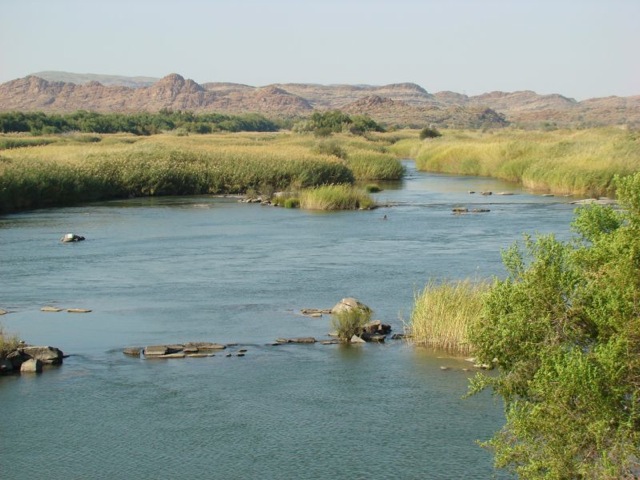 https://mdw-travel-data-us-east-1.s3.amazonaws.com/img/country/South-Africa/Kokerboom-Food-and-Wine-Route/img_01.jpg