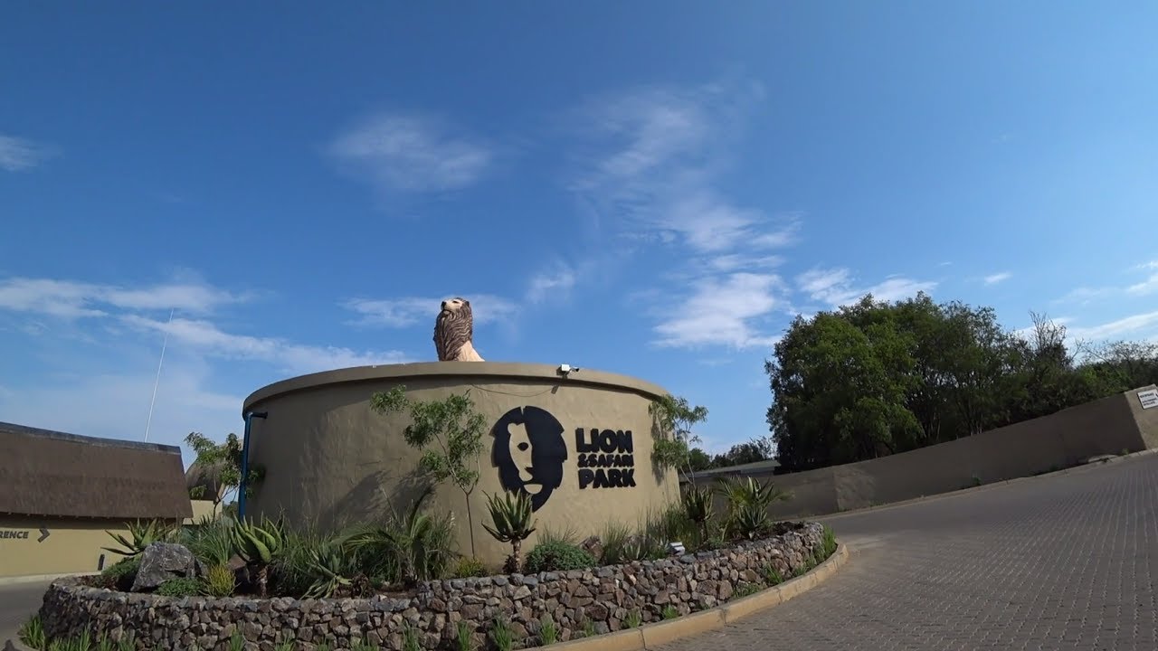 https://mdw-travel-data-us-east-1.s3.amazonaws.com/img/country/South-Africa/Lion-&-Safari-Park/img_03.jpg