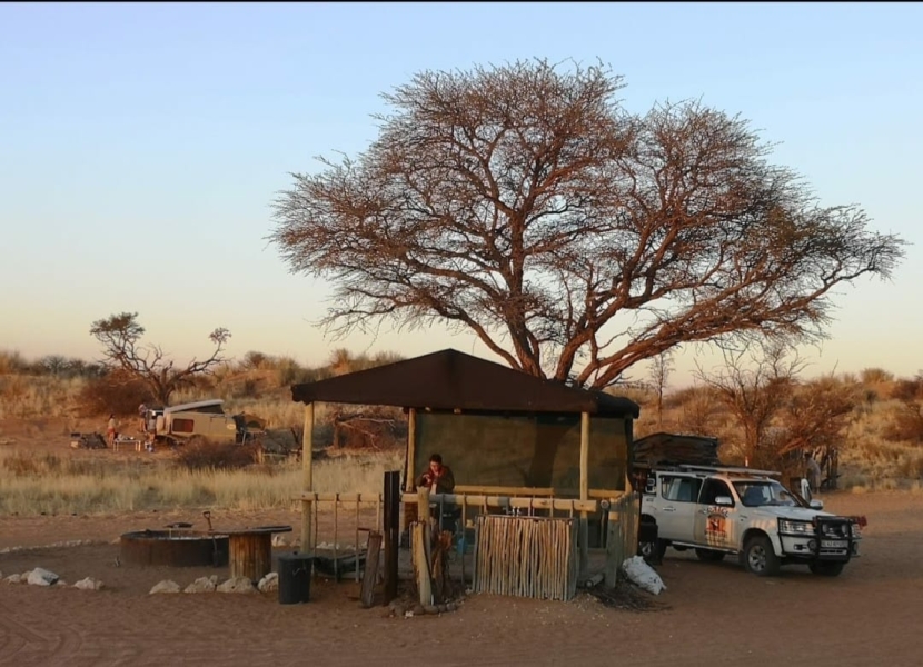 https://mdw-travel-data-us-east-1.s3.amazonaws.com/img/country/South-Africa/Loch-Maree-Guest-Farm-&-Field-Camp/img_01.jpg
