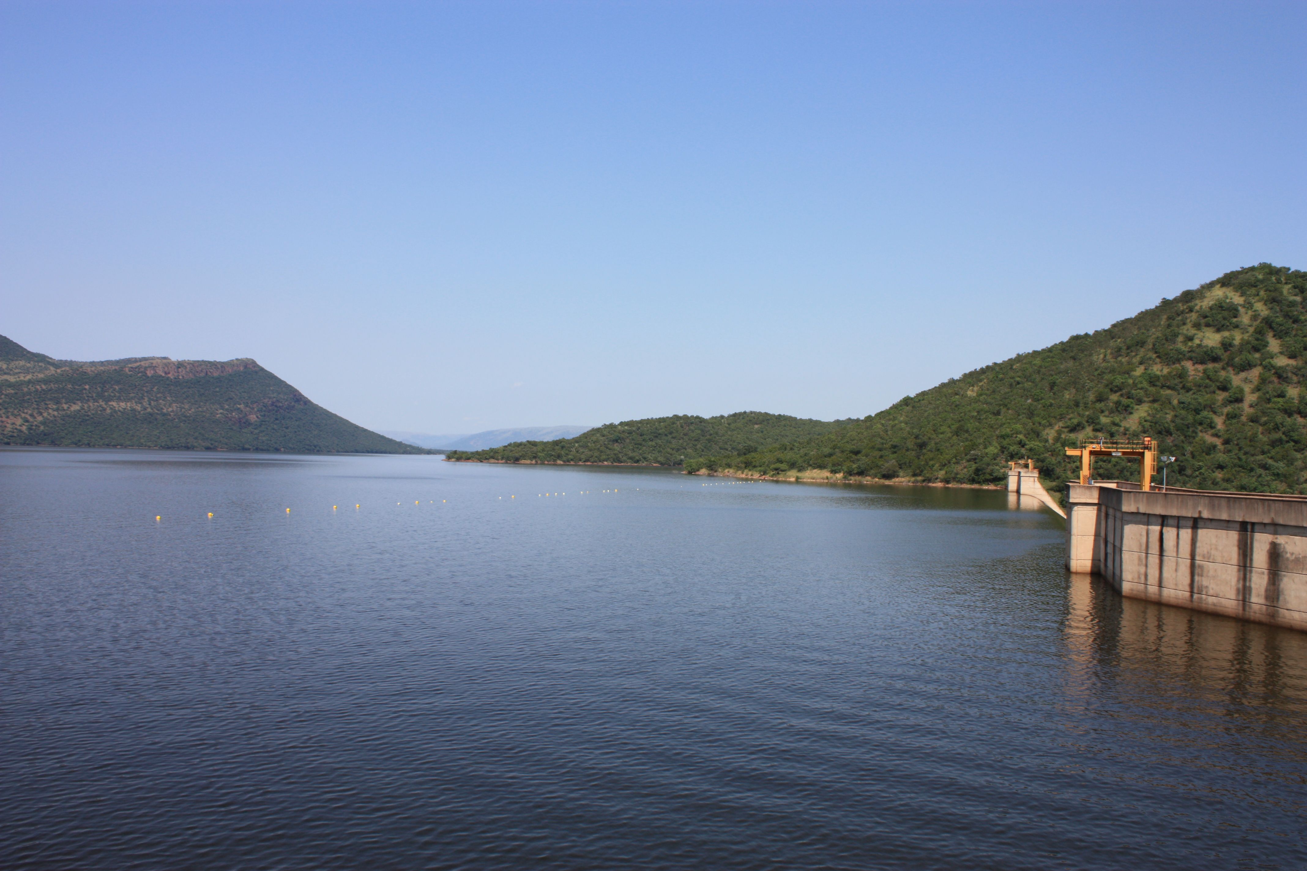 https://mdw-travel-data-us-east-1.s3.amazonaws.com/img/country/South-Africa/Loskop-Dam-Nature-Reserve/img_01.jpg