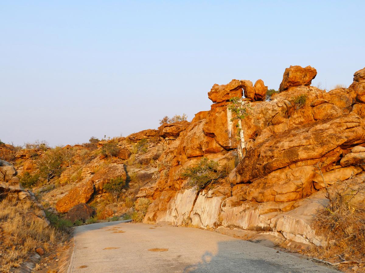 https://mdw-travel-data-us-east-1.s3.amazonaws.com/img/country/South-Africa/Mapungubwe-National-Park/img_01.jpg